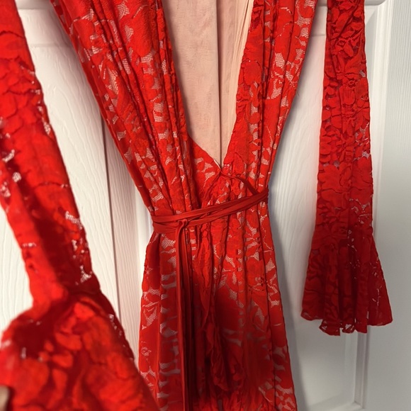HAH Revolve red lace wrap dress M - Picture 8 of 10